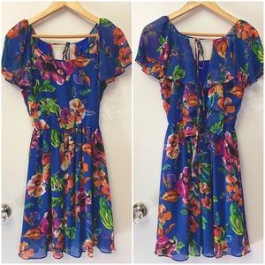 Floral Dress Plunging Back Flutter Sleeve M EUC
